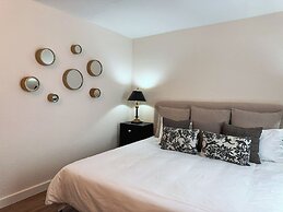 Colonial Charm