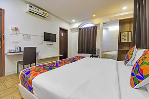 Fabhotel The Walnut