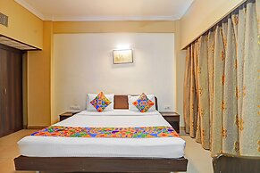 Fabhotel The Royal Plaza