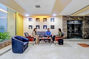 Fabhotel The Royal Plaza