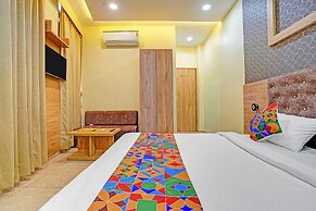 Fabhotel Hill Top Inn