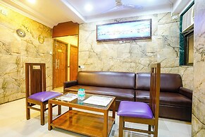Fabhotel Cruz Royale