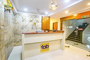 Fabhotel Cruz Royale