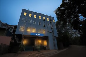 Fabhotel Blu Lagoon Inn