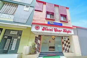 Fabhotel Starlight Inn