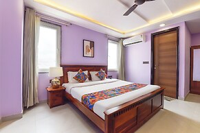 Fabhotel Pink Palace Raja Park