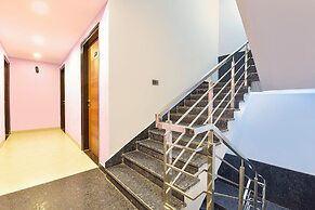 Fabhotel Pink Palace Raja Park