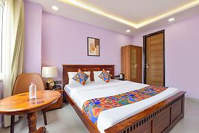 Fabhotel Pink Palace Raja Park