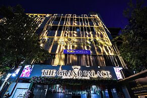 Fabhotel The Grand Paradise