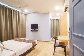 Fabhotel Cinco