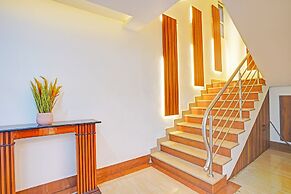 Fabhotel Brigade Suites