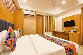 RECONNECT SUITES