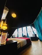 HR 26 Hotels & Resorts