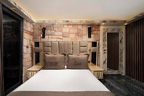 REN PLUS SUİTES OTEL