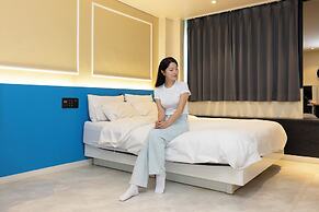 Hotel Daily