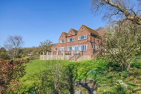 Underhill House