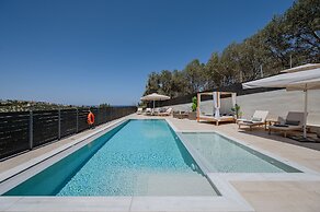3a's Family Luxury Villa