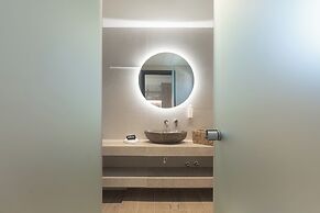 Alora Luxury Suites