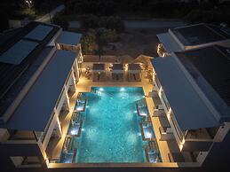 Alora Luxury Suites