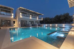 Alora Luxury Suites