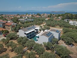 Alora Luxury Suites