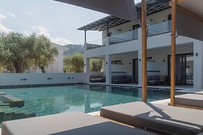 Alora Luxury Suites