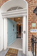 The Ivy House on Clarendon