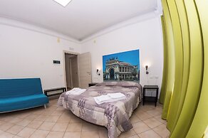 Into Palermo Rooms al Massimo