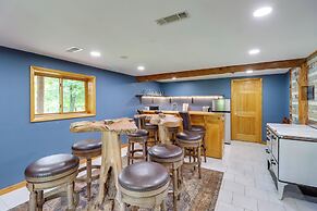 3,000 Sq Ft + Game Room: Ozarks Serenity Cabin!