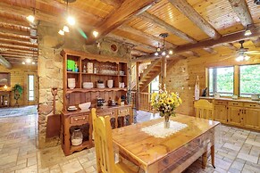 3,000 Sq Ft + Game Room: Ozarks Serenity Cabin!