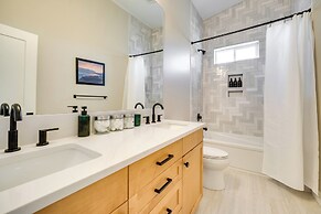 Hot Tub & Water Views: High-end Vantage Retreat