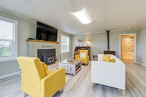 Walk to Beach: Cozy Home w/ Deck in Smith River!