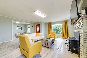 Walk to Beach: Cozy Home w/ Deck in Smith River!
