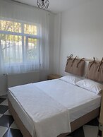 AĞA KONUK EVİ