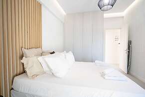 Piraeus Cozy Apartment for 4 Persons