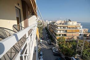 Piraeus Cozy Apartment for 4 Persons