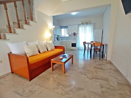 Lechaio Corinth Maisonette for 4 - A Lechaio Beach Corinth Maisonette 