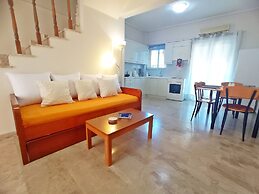Lechaio Corinth Maisonette for 4 - A Lechaio Beach Corinth Maisonette 