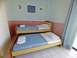 Lechaio Corinth Maisonette for 4 - A Lechaio Beach Corinth Maisonette 