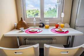 Dream-stay Apartment With a Spacious Balcony
