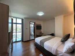 Hammer Luxury Guesthouse