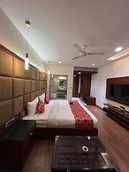Hotel The crystal Park