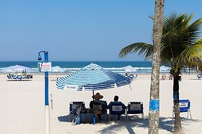 250m da praia com AC 4 quartos