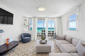 Waterfront Balcony Swimming Pool