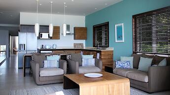 Blue Ocean Suites & Apartments