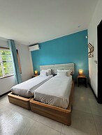 Blue Ocean Suites & Apartments