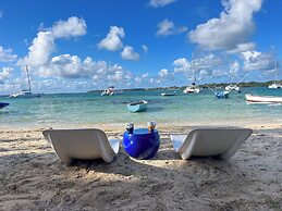 Blue Ocean Suites & Apartments