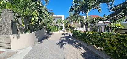 Blue Ocean Suites & Apartments
