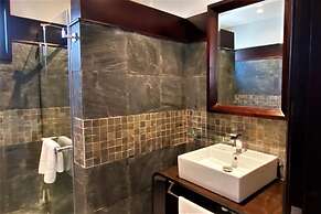 Blue Ocean Suites & Apartments