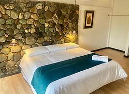 EL TROJE EXPERIENCE HOTEL